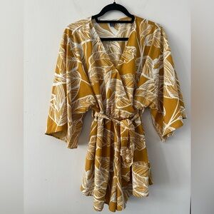 SHEIN Mustard Leaf Print Romper